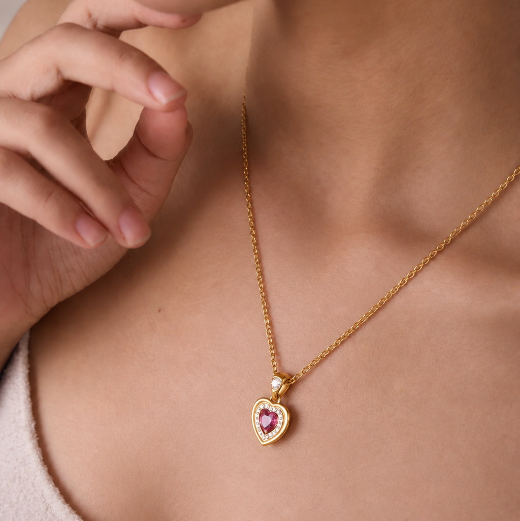 Daisuki necklace